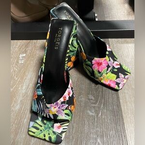 Torgeis tropical triangle-heel sz10- New!